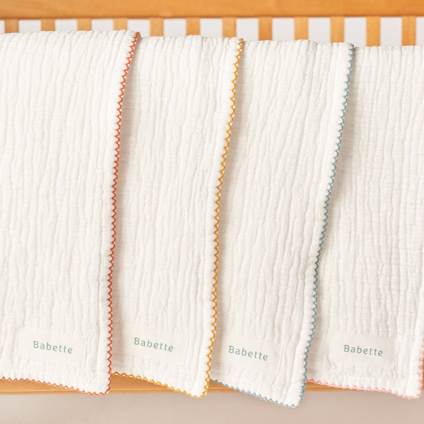 Scalloped Trim Stroller Blanket | Apricot