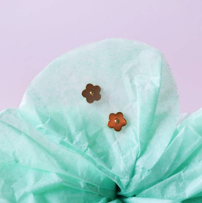 Tiny Classic Flower Earrings